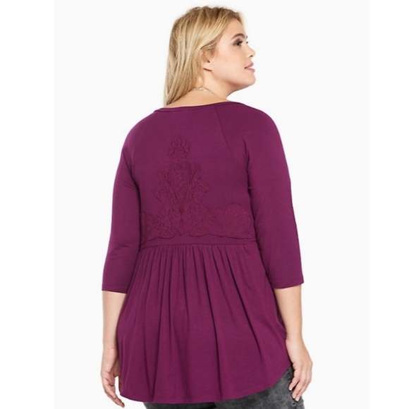 Torrid Embroidered Back Top Size 3 - Picture 2 of 8